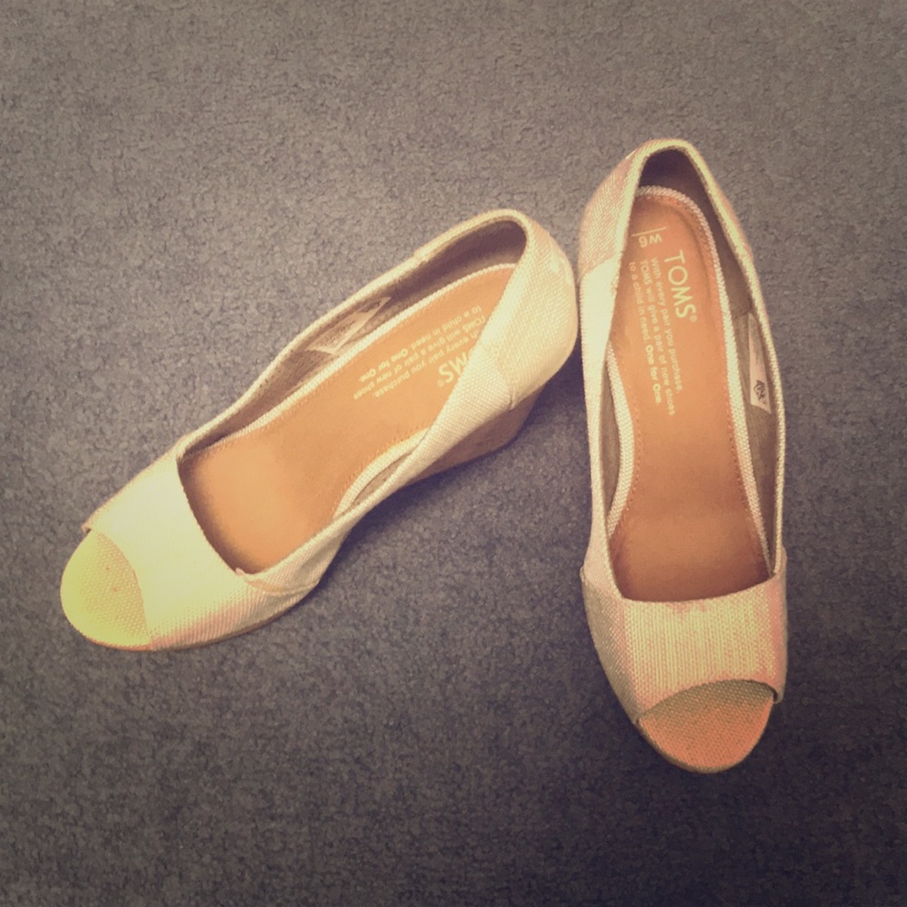 Women’s TOMS Peep Toe Wedges